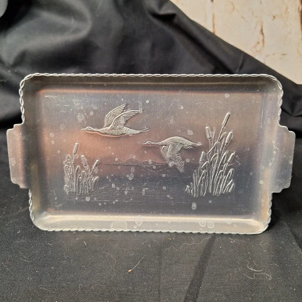 Vintage Aluminum Duck Mallard Flying Marsh Tip Trays Set of 20 Scalloped‎ Edge